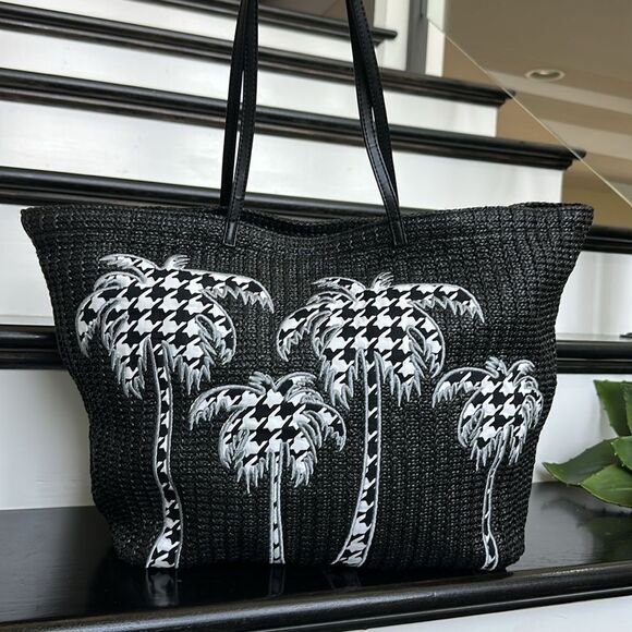 Vera Bradley, rare shoulder, tote, beach, palm tree, hounds, tooth, like new - Picture 1 of 13